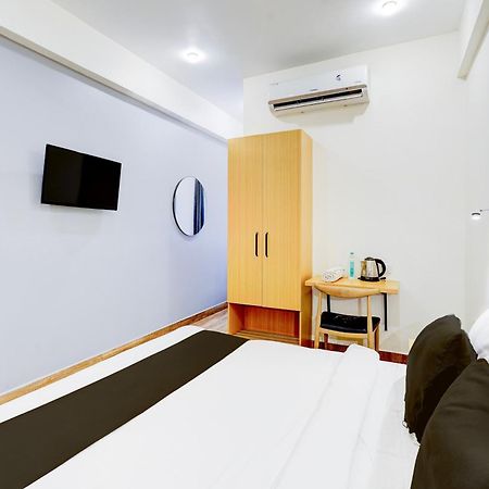 Super Townhouse Tirupati Hotell Exteriör bild