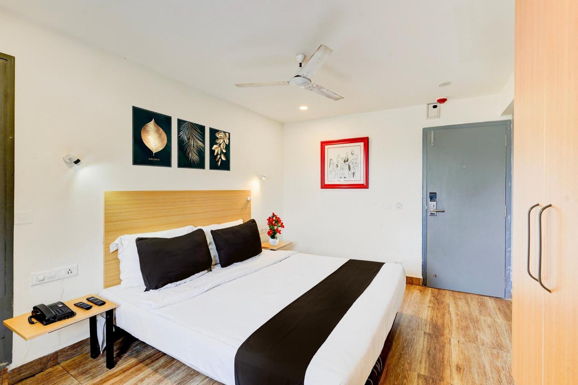 Super Townhouse Tirupati Hotell Exteriör bild
