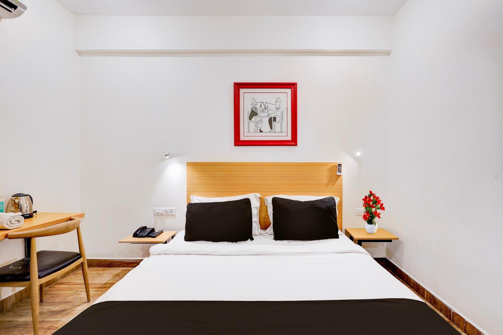 Super Townhouse Tirupati Hotell Exteriör bild